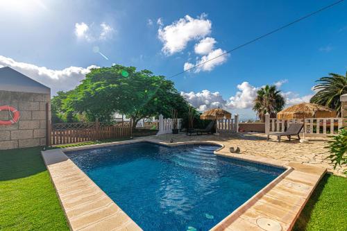 Villa Aurora with Heated Pool