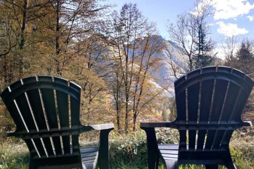 Ancient secluded Riverside Mill. Ponte Della Valle