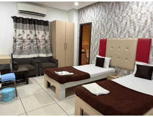 hotel royal inn, Amravati