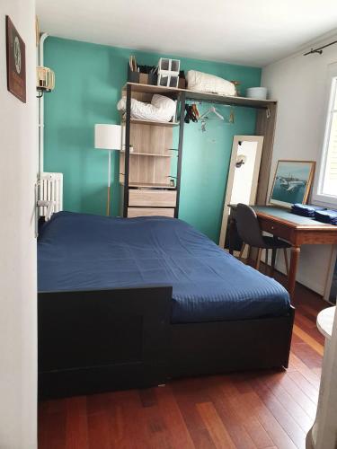 Chambre privée au calme chez l'habitant