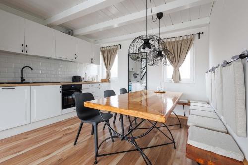 köök, Franc Holiday House With a Spacious Terrace, Hot Tub And Sauna in Cakovec