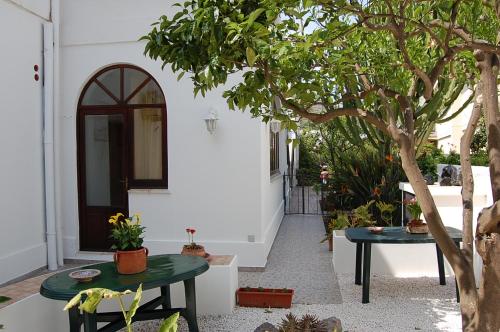 Zagara Bed & Breakfast – Lipari, WA