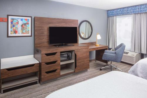 Hampton Inn Joliet/I-55 - image 4