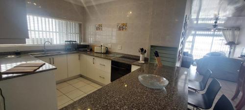 Kitchen, Libra Holiday Flats 1 in Margate North Beach