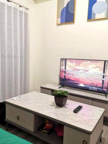 Amani Grand Luxury Big Suite/Near Airport/3beds in Cabantian