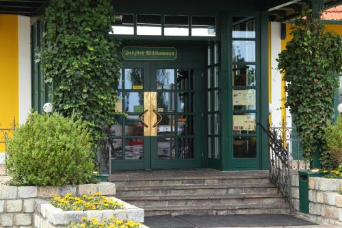Oldtimer Motorhotel Guntramsdorf - image 11