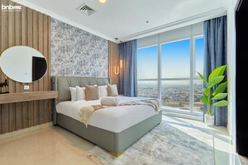 bnbmehomes |Contemporary Apt in Business Bay| 2402 - image 10