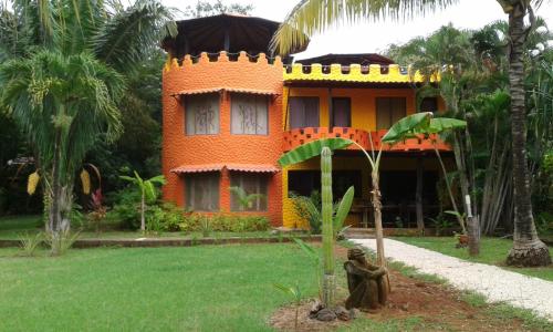 El Castillo Divertido Paraiso (Guanacaste)