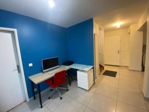 Maison 4 CHAMBRES St Pierre du Perray, France in แซงต์ ปิแยร์ ดู แพเรย์