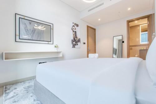 STAY BY LATINEM Luxury 2BR Holiday Home W1813 near Burj Khalifa, Dubaj (zdjęcie 8)