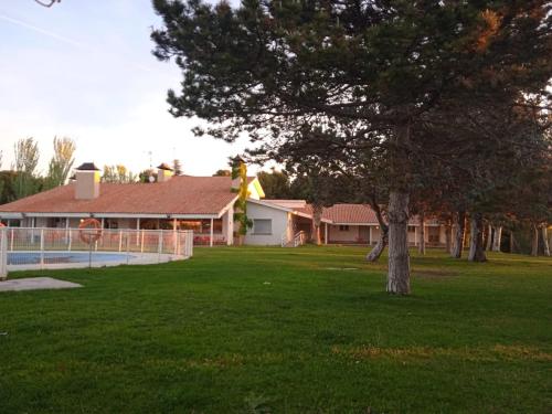 Albergue Zaragoza Camping - 편의 시설/서비스