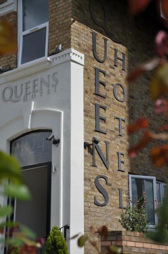 Queens Hotel