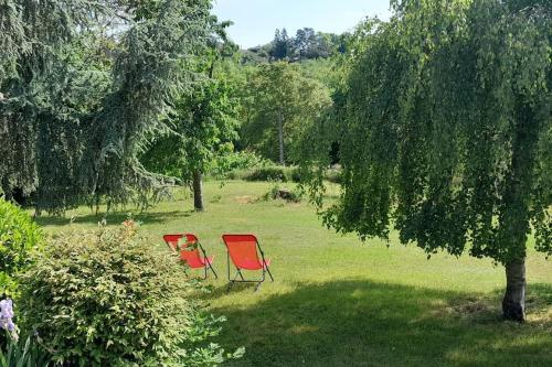 Villa au calme avec grande piscine