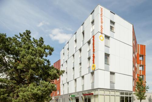 Aparthotel Adagio Access Paris Massy Gare - image 7