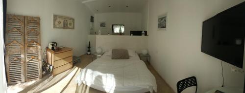 Chambre blanche in Saint-Quentin-la-Poterie