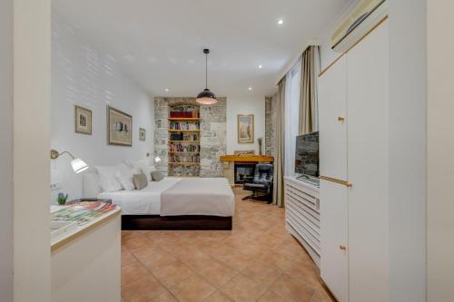 Victoria Luxury Rooms - Split Downtown - Tap to explore photos