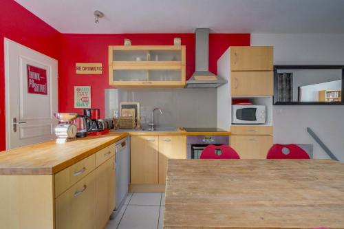 Charming townhouse with terrace, Бордо (фото 5)