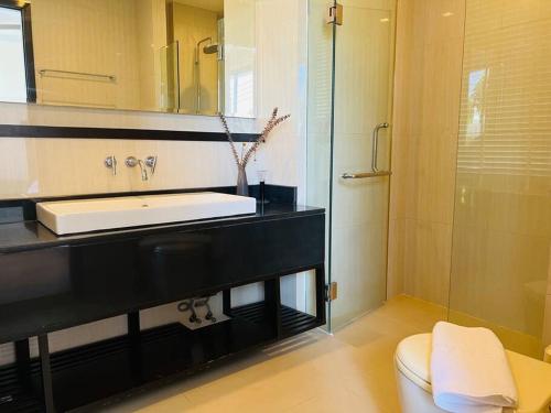 独特两卧别墅（@拉古纳公园），离邦涛海滩1公里，步行8分钟 2