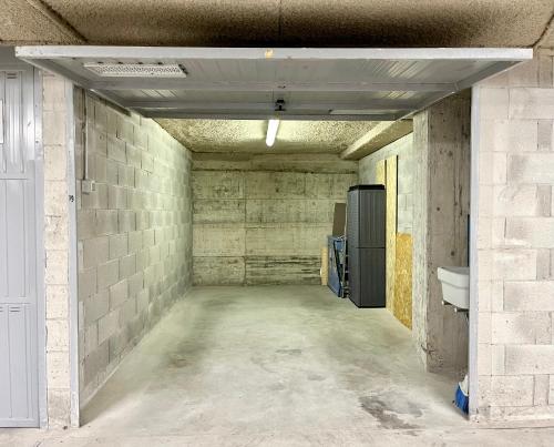 Oltrarno Hideway with garage - image 9
