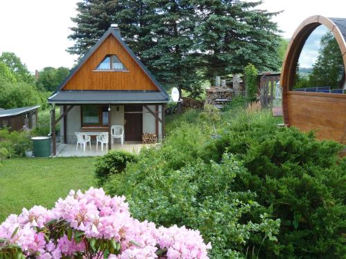 Ferienhaus mit Kamin , Terrasse und Aussensauna - Pöhla