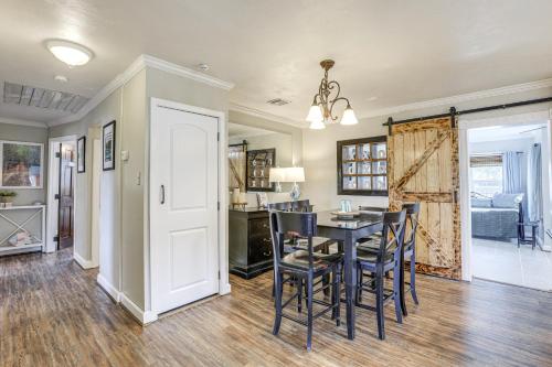 Pet-Friendly Florida Escape w/ Patio & Fire Pit! in Fort White