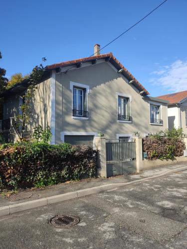 Le Moulin Belle Maison 180m2 et 5 chambres - Location saisonnière - Valence