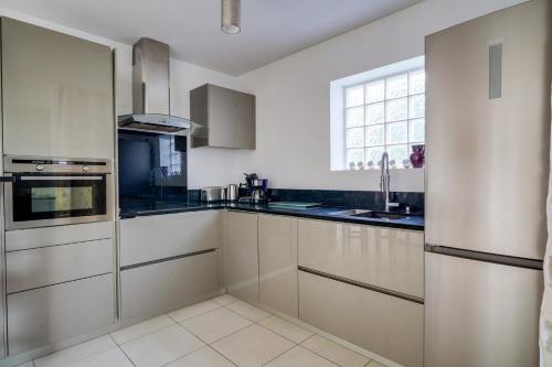 Nice apartment Mérignac with terrace and parking (Nice apartment Merignac with terrace and parking) in 梅里尼亞克