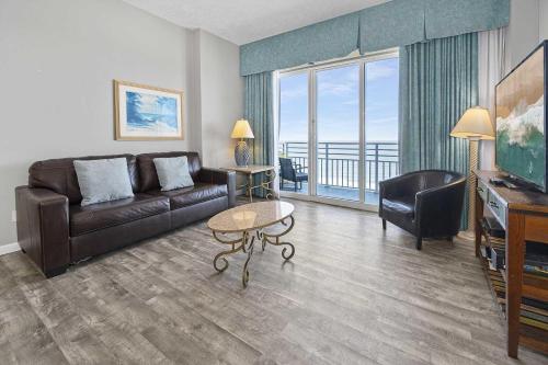 Penthouse Resort Oasis Ocean Walk Resort Daytona in Daytona Beach, USA