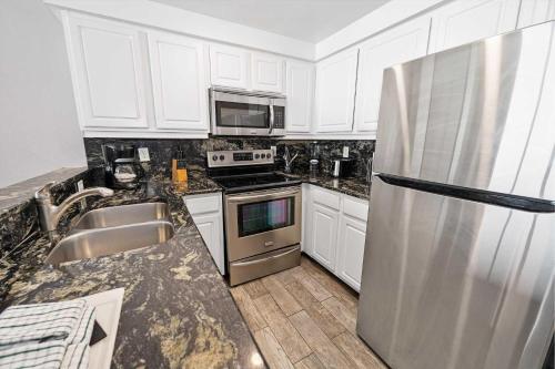 Luxury 5th Floor 3 BR Condo Direct Oceanfront Wyndham Ocean Walk Resort Daytona Beach | 504 in Daytona Beach, USA