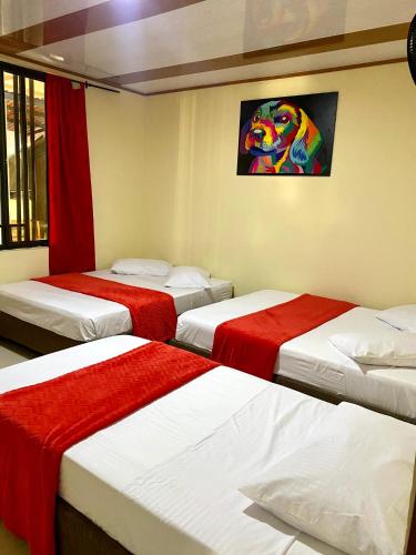 2 double beds, 1 twin bed