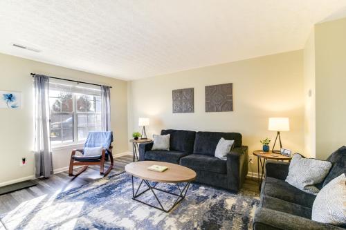 Bowling Green Townhome 4 Mi to Lost River Cave! in Bowling Green, USA
