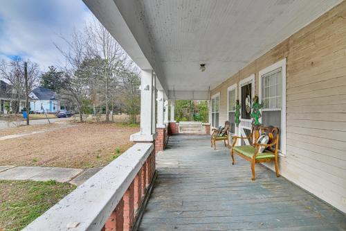 Historic Aberdeen Vacation Home with Yard! in Aberdeen (MS)