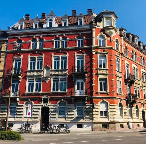 4 étoiles Magnifique Neustadt - Spacieux, Central & Élégant avec balcon et belle vue, Štrasburk (fotografie 3)