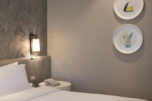 Classic King Room image 3