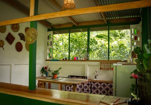 Kitchen, Smile Jungle Hostel in Puerto Viejo de Talamanca