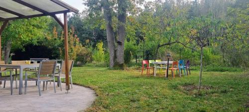 Kert, La maison du Diplo : Forêt, sentiers et grimpe (La maison du Diplo : Foret, sentiers et grimpe) in Noisy-sur-Ecole