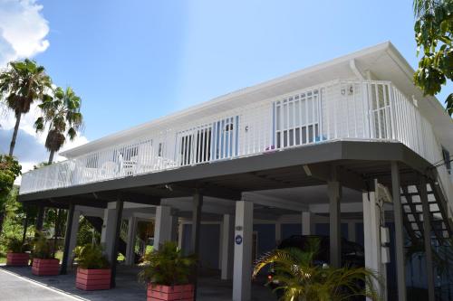Seabreeze Condo B thumb 3