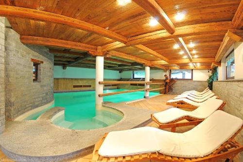 Hotel Jolanda Sport 3