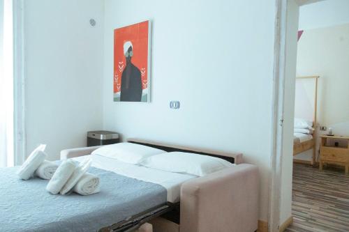 Standard Double Room image 8