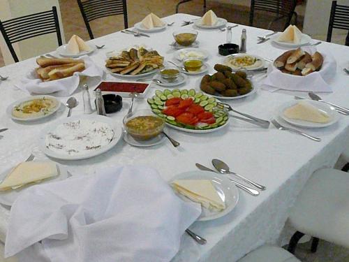 Ruoka ja Juomat, St Andrew's Guesthouse - Ramallah in Ramallah