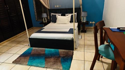 Superior Double Room image 6
