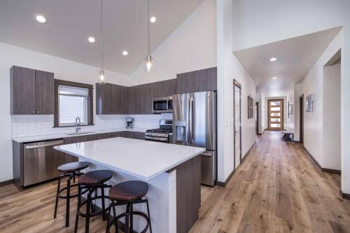 New 3BR condo in Bozeman w/ mtn views and trails in Bozeman, USA