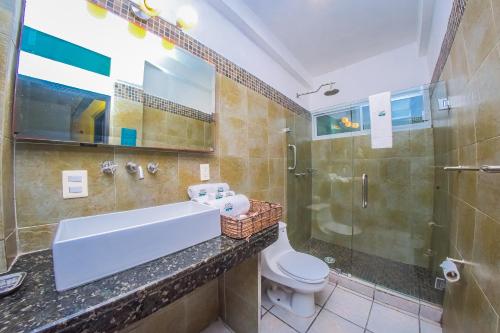 One-Bedroom Apartment image 7