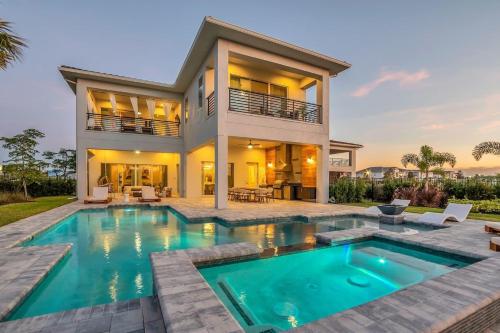 BD009J - Luxurious Estate with Home Theater at Reunion
