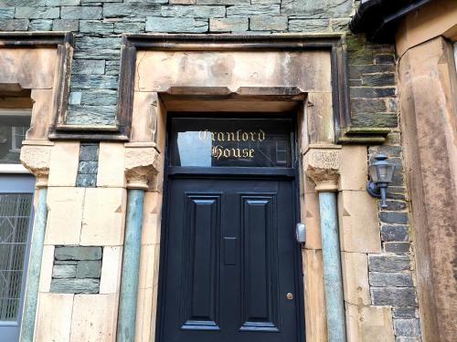 Cranford House - image 3