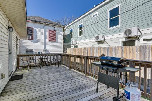 Galveston Vacation Rental 2 Mi to Pleasure Pier! in Galveston, USA