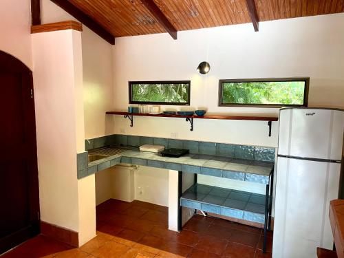 cuisine, Rio Lindo Hotel in Dominical