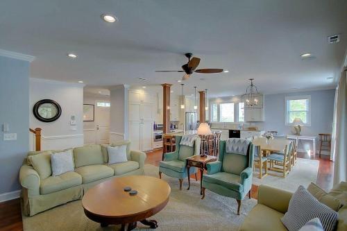 22nd West 9th in Folly Beach, USA