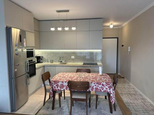 Eden Central Apartment - Modern 2BR in Tirana City Center, Tirana (photo 2)