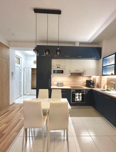 One Step Apartman - City Center